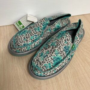 Sanuk Women's Grey and Teal Floral Leopard Slip-On Shoes